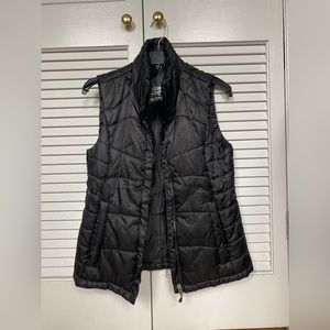 Womens Black Puffer Vest Small